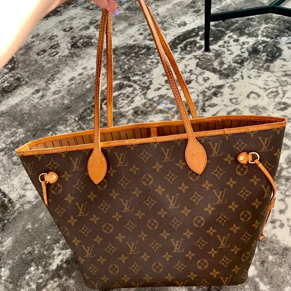 SOLD ❌Louis Vuitton Neverfull MM Monogram Tote❌